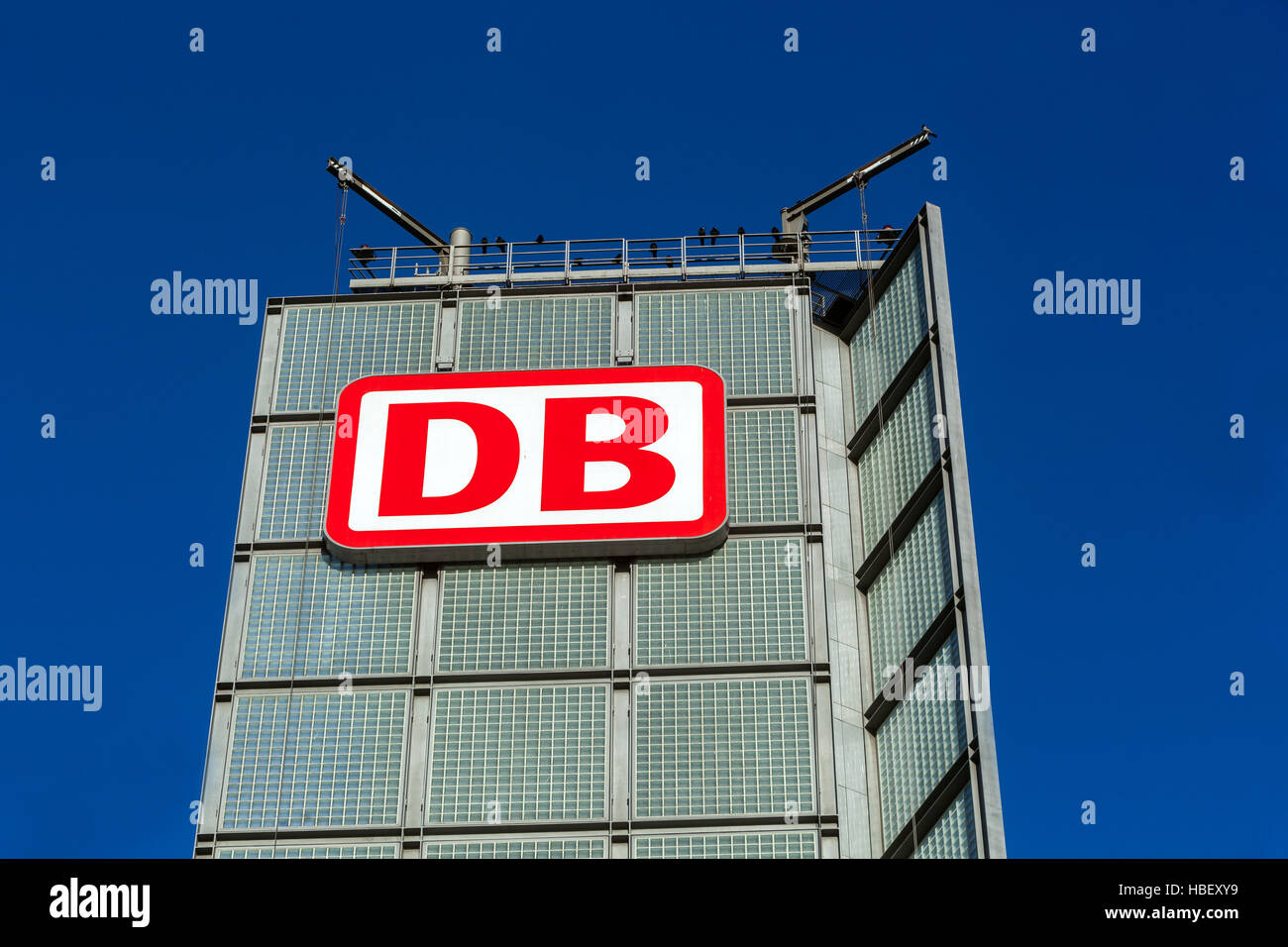 DB-Logo, Deutsche Bahn Berlin Deutschland Stockfoto