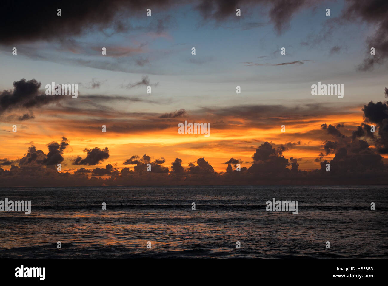 Landschaft am Uluwatu Strand bei Sonnenuntergang, Bali, Indonesien Stockfoto