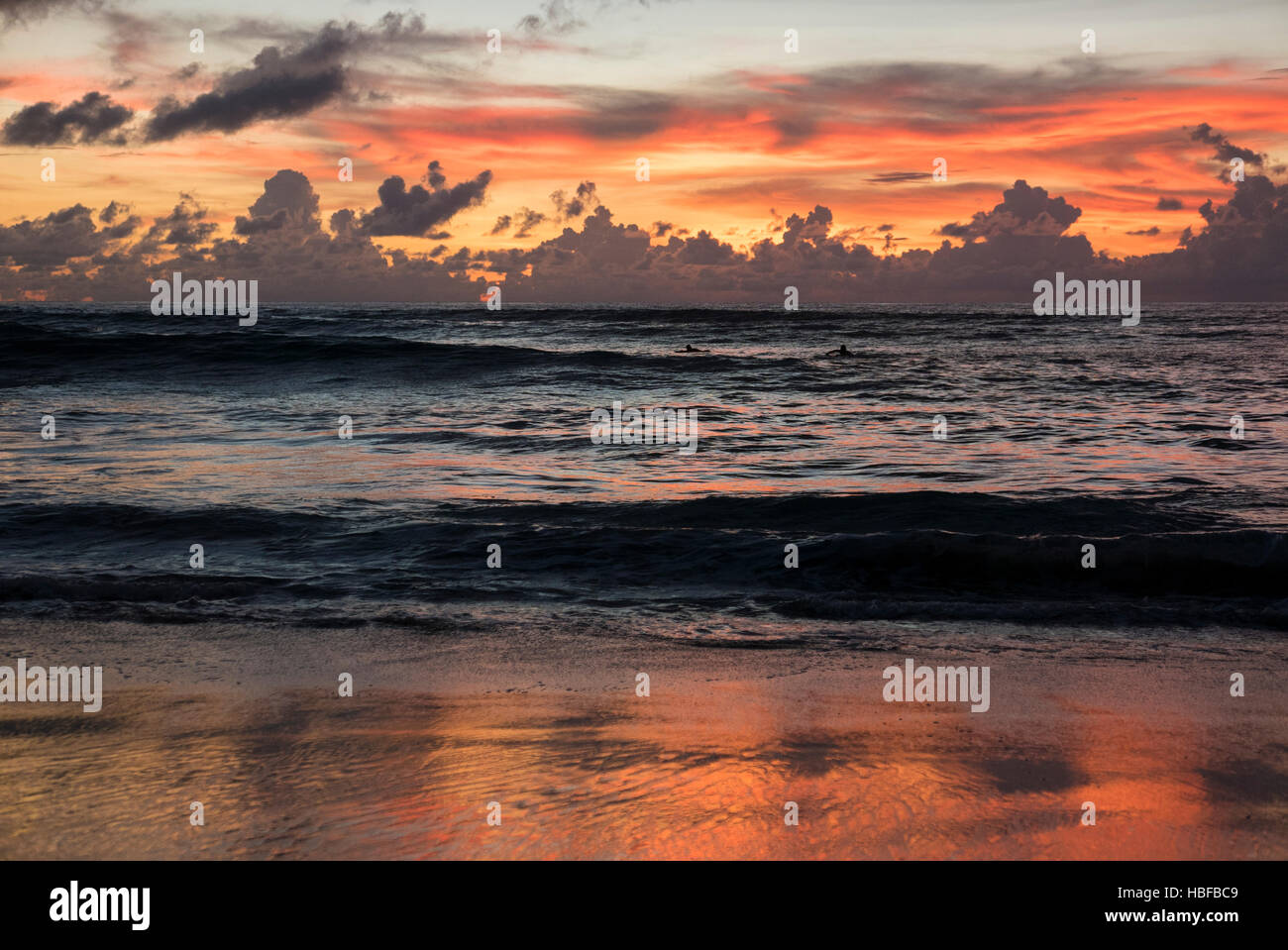 Landschaft am Uluwatu Strand bei Sonnenuntergang, Bali, Indonesien Stockfoto