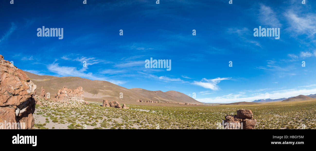 Paradies-Landschaft, See und seltsamen Felsformationen, Bolivien Stockfoto