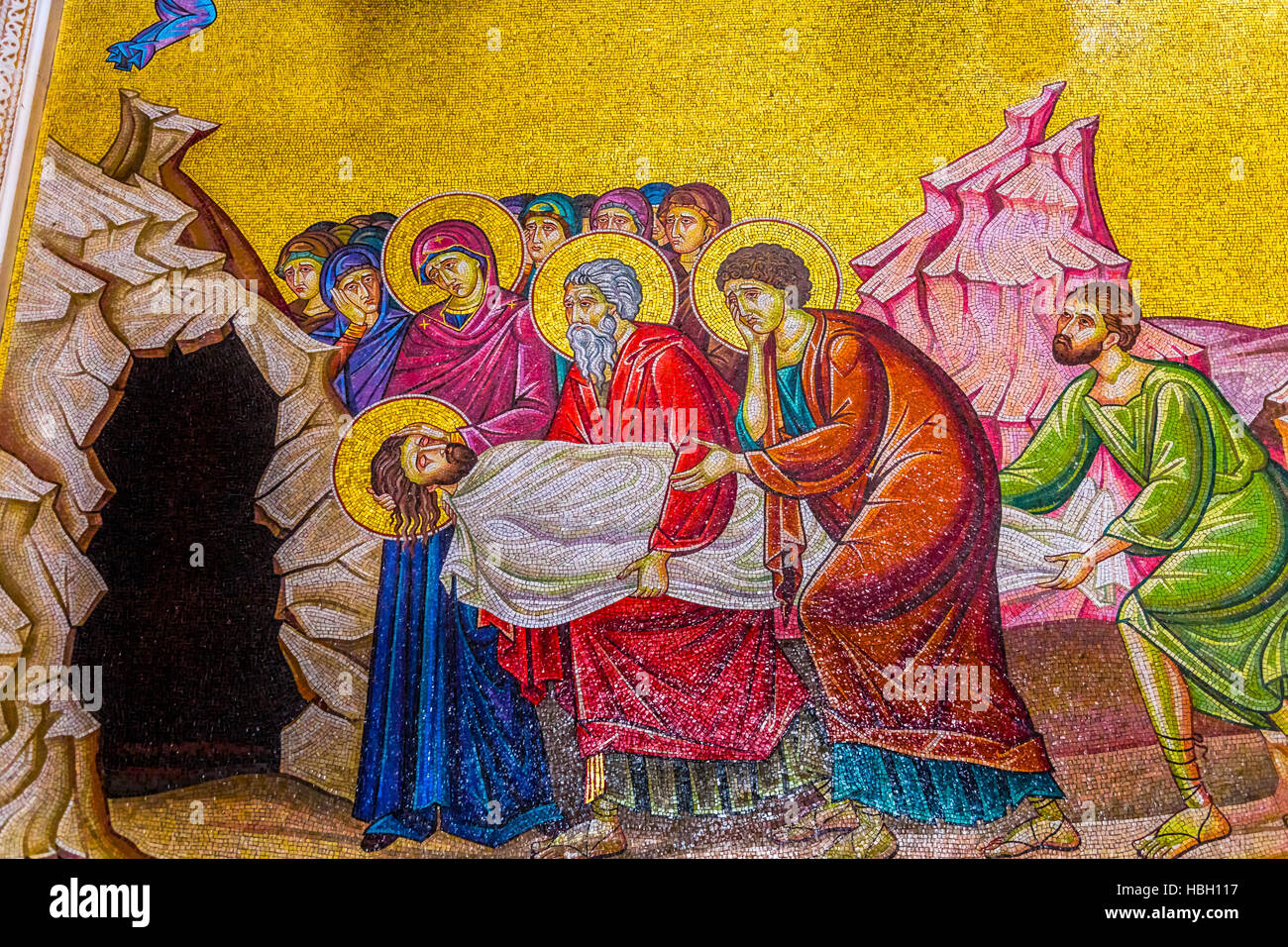 Christus im Grab Mary Joseph Arimethia Mosaik Kirche des Heiligen Grabes Jerusalem Israel platziert. Stockfoto