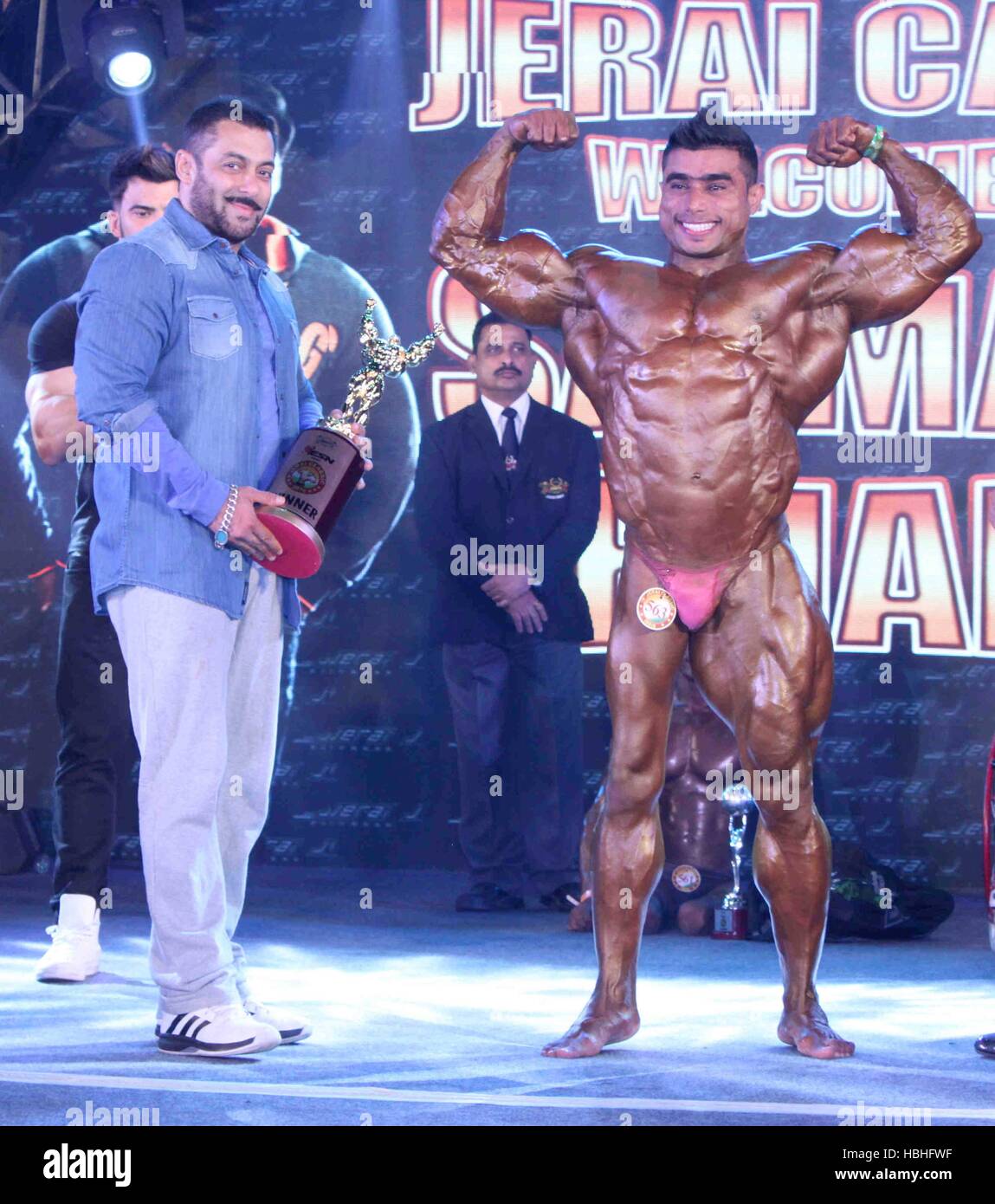 Bollywood Schauspieler Salman Khan Wahrend Der Speziell Behinderten Sportler Bodybuilding Wettbewerb Bei Bodypower Expo Mumbai Stockfotografie Alamy bollywood schauspieler salman khan