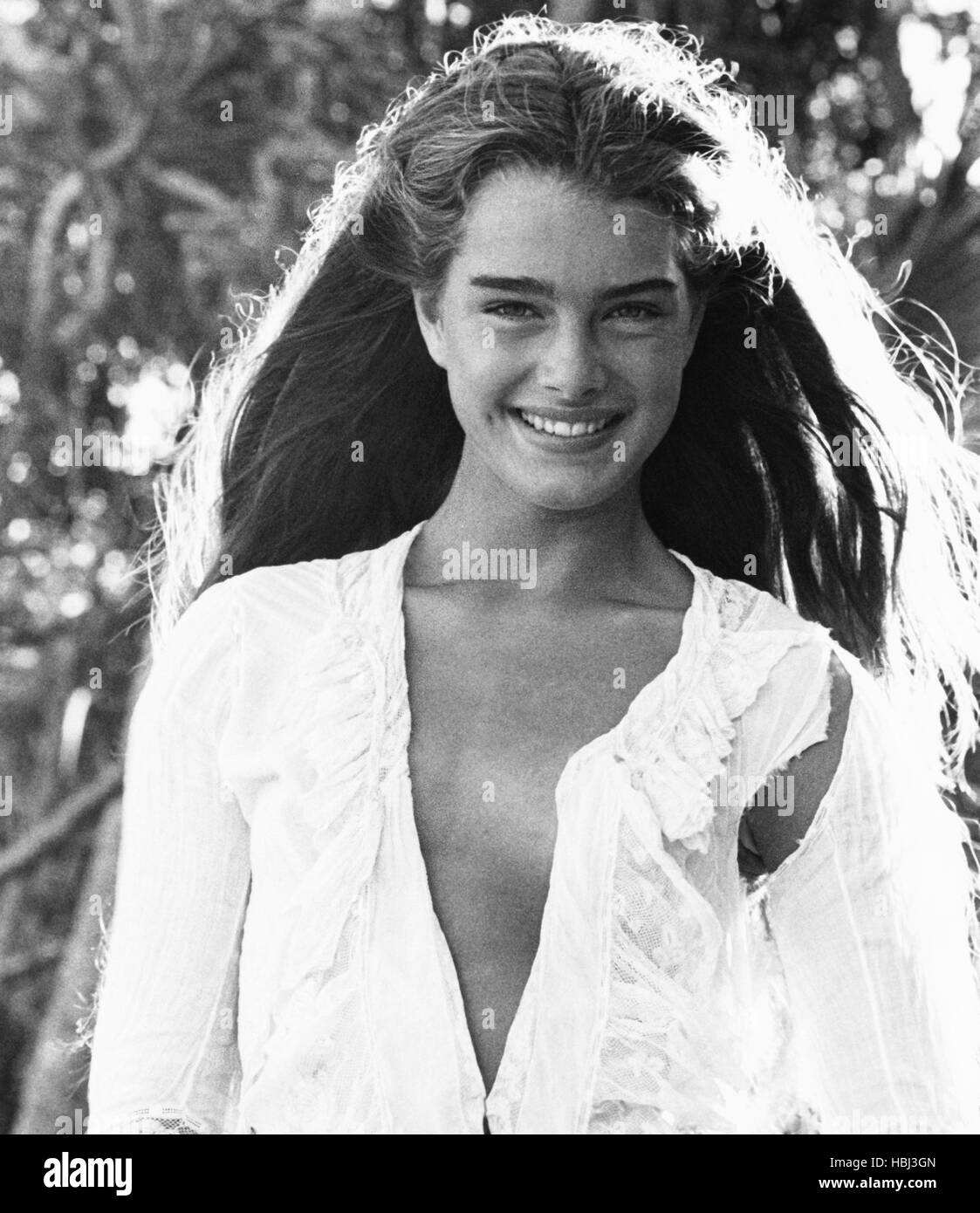 Brooke Shields Alter Blaue Lagune Brooke shields blue lagoon Schwarzweiß-Stockfotos und -bilder - Alamy