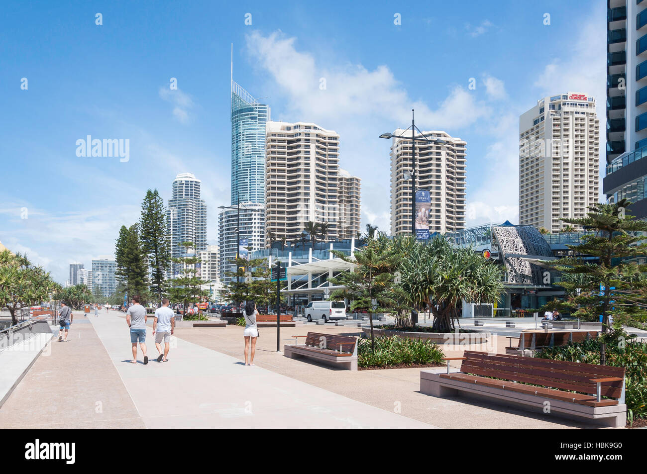 Beach Promenade Gehweg, The Esplanade, Surfers Paradise, City of Gold Coast, Queensland, Australien Stockfoto