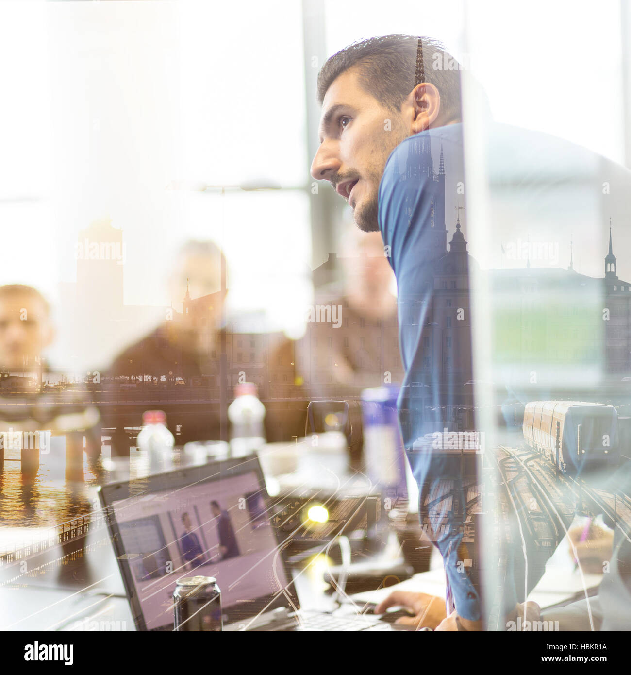 Business-Präsentation auf Geschäftstreffen. Stockfoto