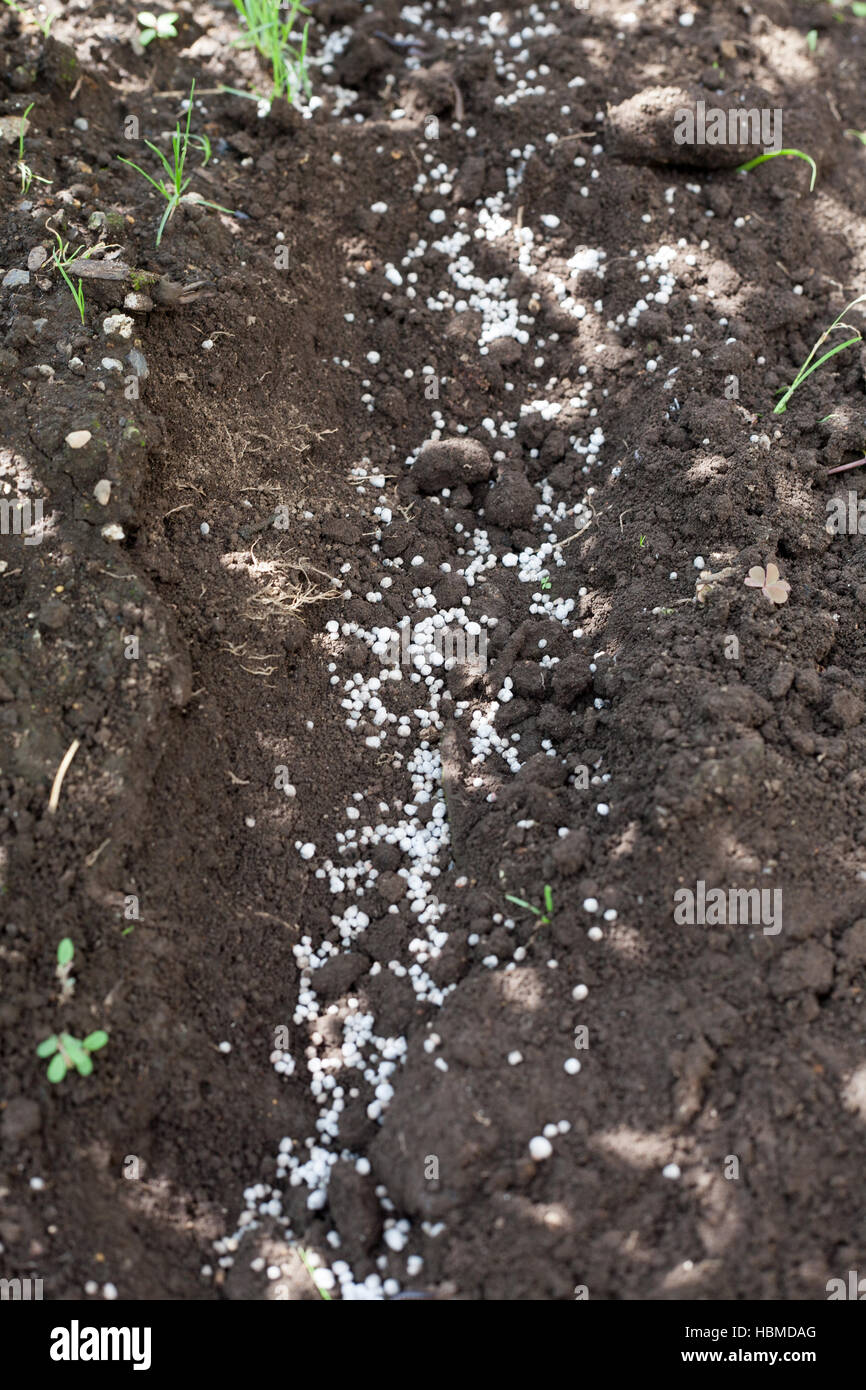 Chemischer dünger Fotos und Bildmaterial in hoher Auflösung Alamy