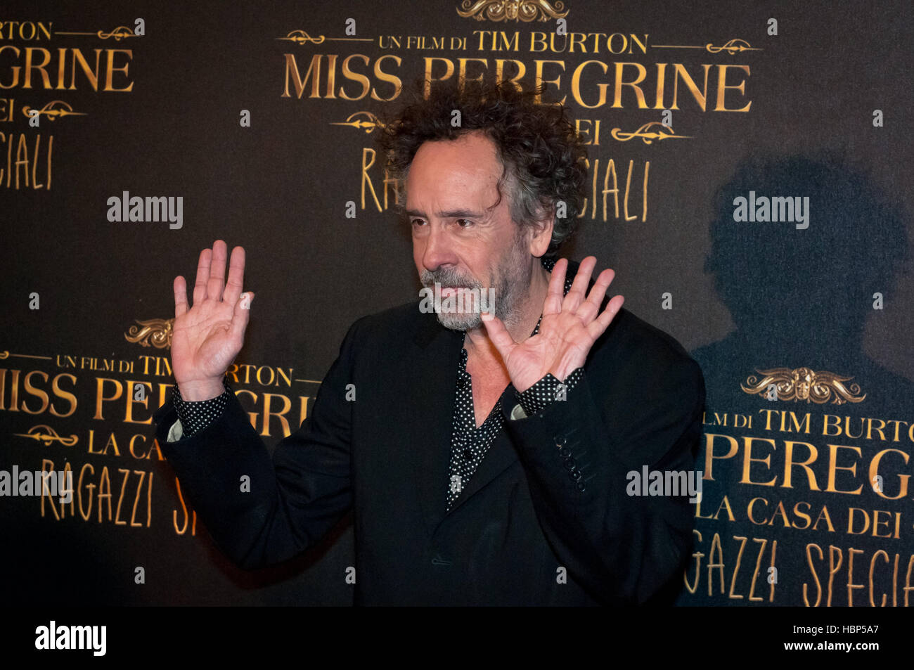 Rom, Italien. 6. Dezember 2016. Tim Burton geht den roten Teppich für Burtons "Miss Peregrine Home für besondere Kinder". Bildnachweis: Andrea Bracaglia/Pacific Press/Alamy Live-Nachrichten Stockfoto