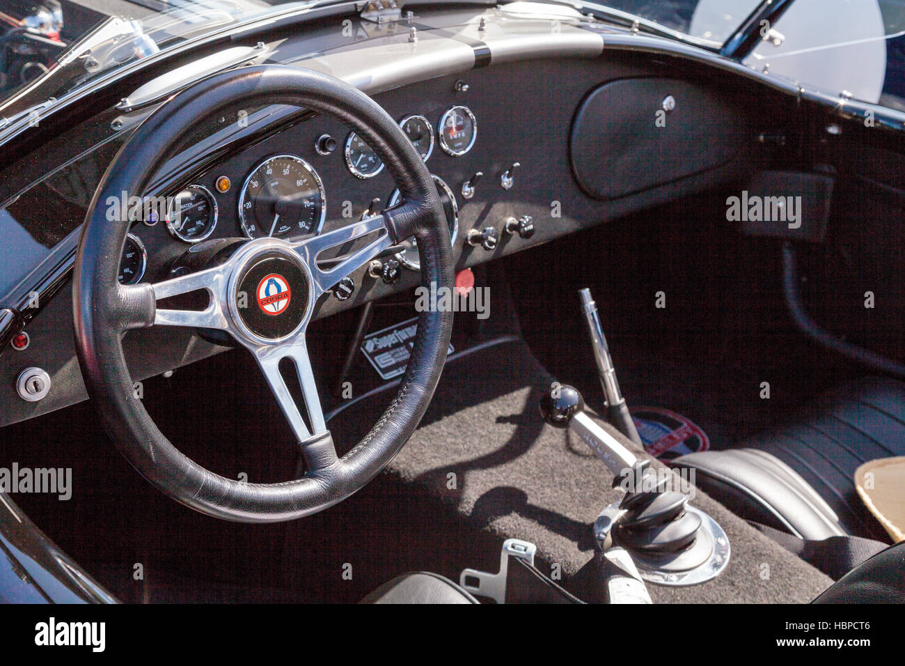 Schwarz / weiß 1965 Shelby Cobra Stockfoto