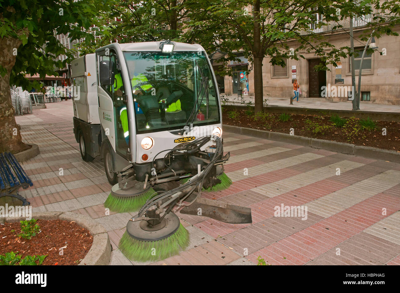 Auto-Kehrmaschinen, kommunale Reinigung Dienstleistungen, Orense, Region Galicien, Spanien, Europa Stockfoto