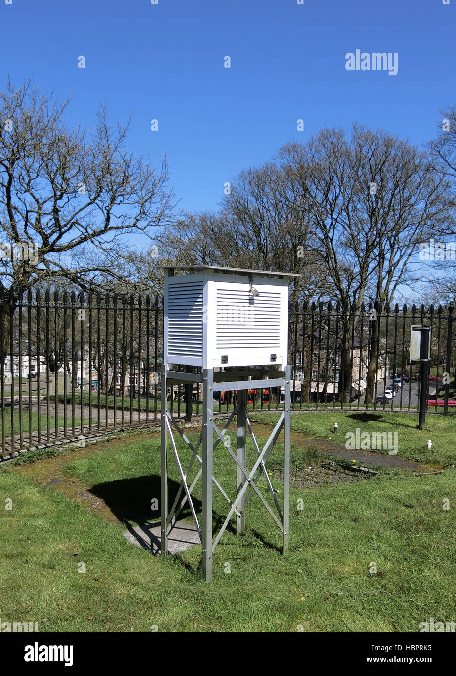 Buxton klimatologischen Wetterstation, der Piste, Buxton Stadt, Derbyshire, England, Vereinigtes Königreich Stockfoto
