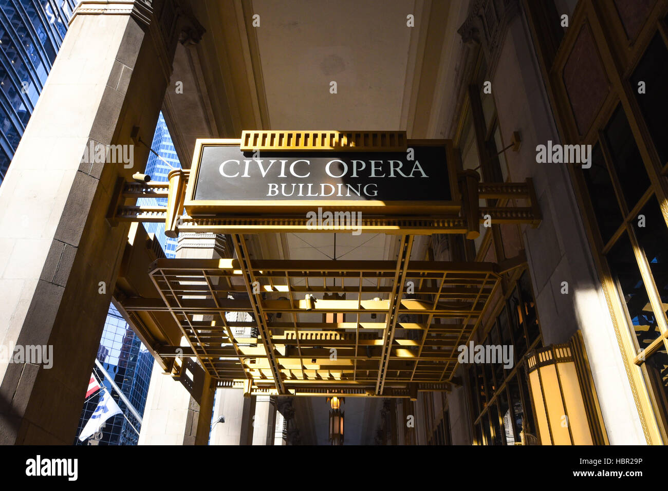 Der Civic Opera House ist ein Opernhaus am 20 North Wacker Drive in Chicago. Es ist Teil einer Struktur enthält einen 45-geschossigen Büroturm Stockfoto