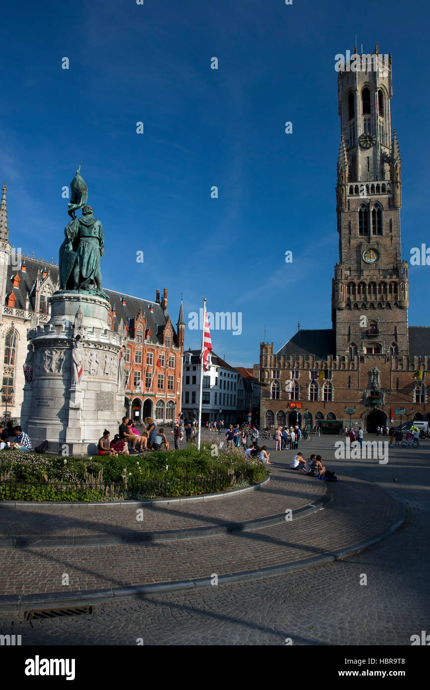 Der Glockenturm oder Belfort Tower, Markt, Brügge, Westflandern, Belgien, Europa Stockfoto