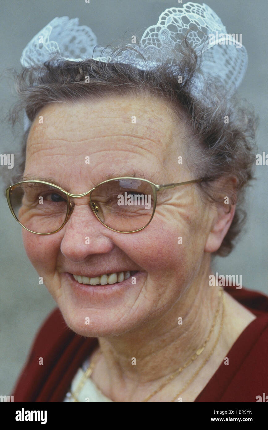 Tracht einer bretonischen Frau. Bretagne. Frankreich Stockfoto