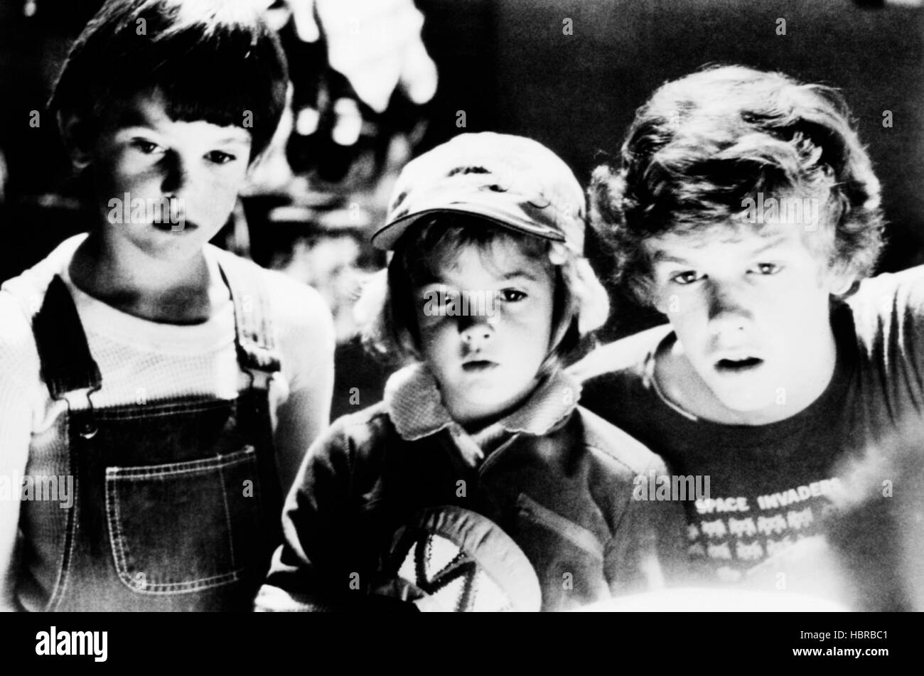 E.t., (aka E.T: THE Extraterrestrial), von links: Henry Thomas, Drew Barrymore, Robert MacNaughton, 1982, © Universal Stockfoto