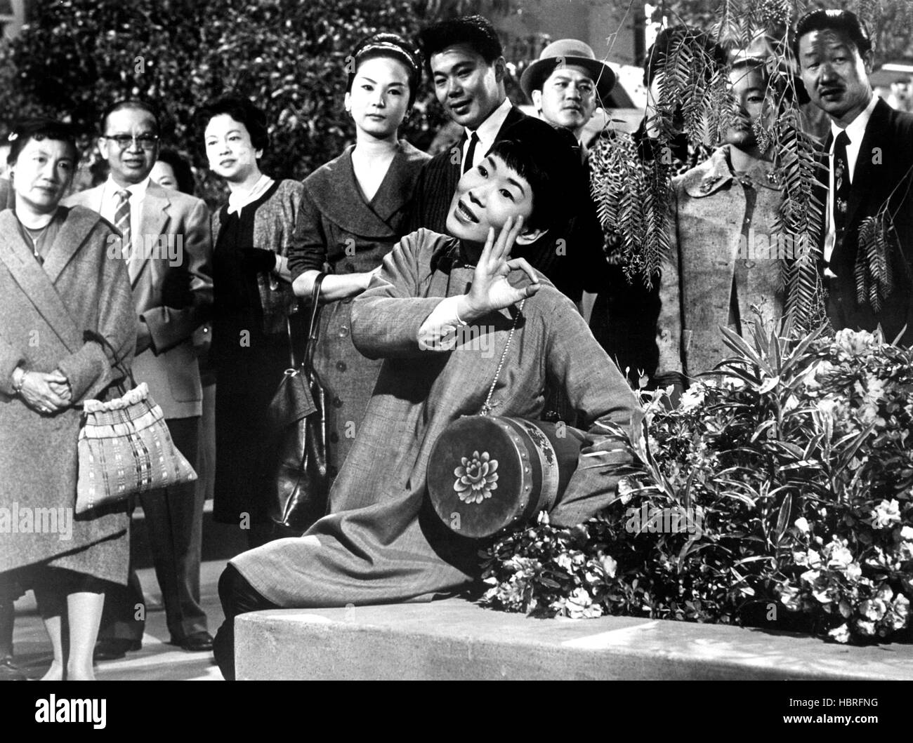 Flower Drum Song Nancy Kwan James Shigeta Hinten Miyoshi Umeki 1961 Stockfotografie Alamy
