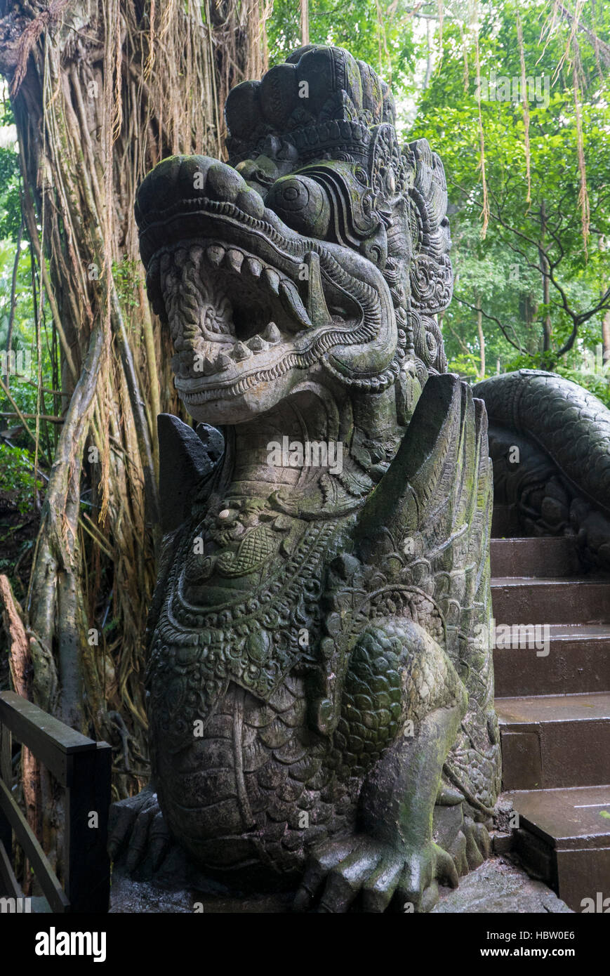 Alte Affen Skulptur im Dschungel, Sacred Monkey Forest Sanctuary. Ubud Stockfoto