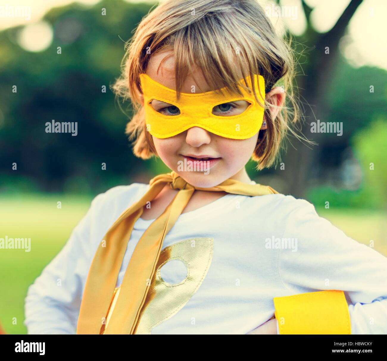 Kind Freunde jungen Mädchen Glück Natur fröhlich Konzept Stockfoto