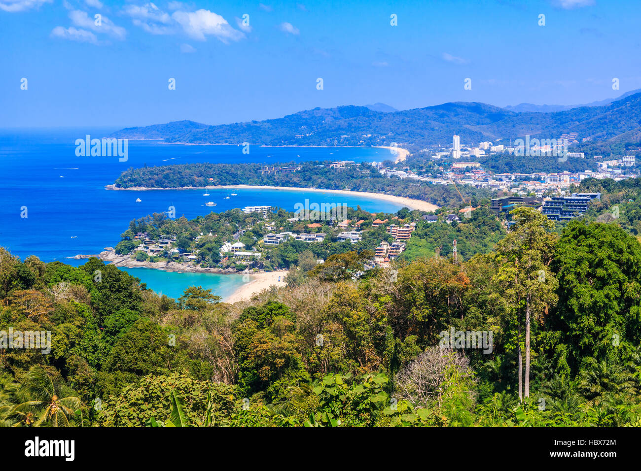 Thailand, Phuket. Punkt der Kata Noi, Karon Beach und Karon Beach anzeigen Stockfoto