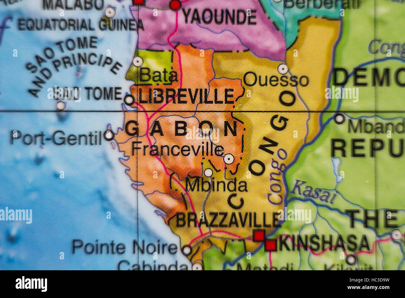 Foto von einer Karte von Gabun und der Hauptstadt Libreville. Stockfoto