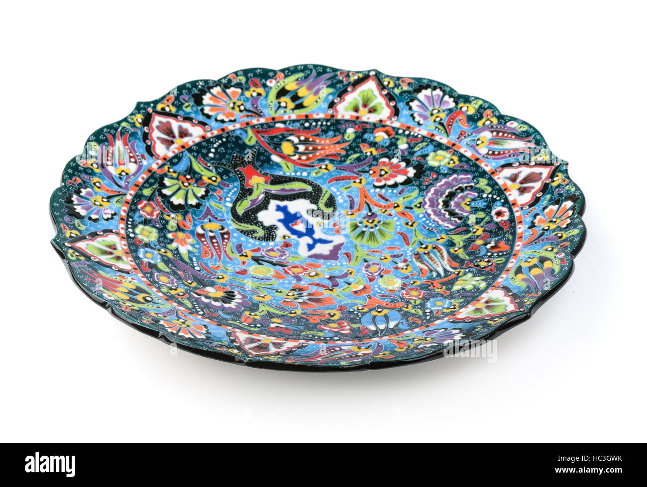 Orientalische traditionelle dekorative Platte isoliert auf weiss Stockfoto
