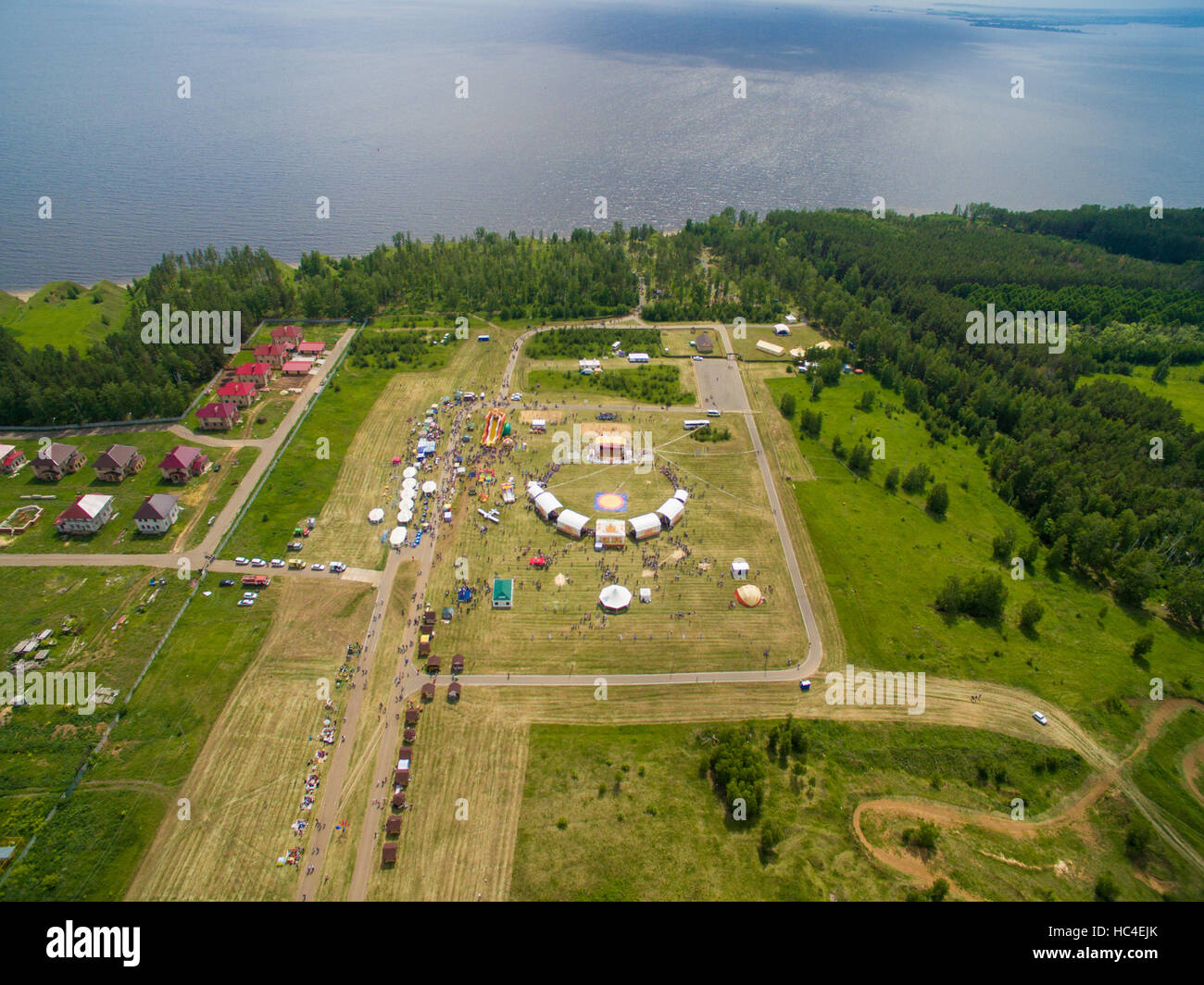 Sabantuy Feier in der Nähe der Stadt Kasan. Luftbild Stockfoto