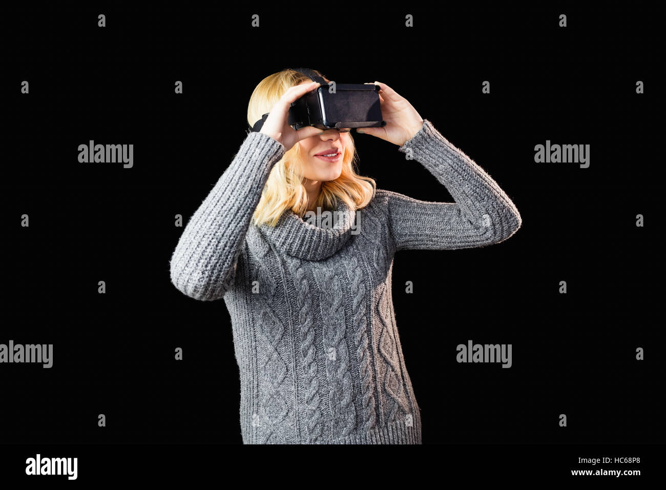 Frau mit Realität virtueller Kopfhörer Stockfoto