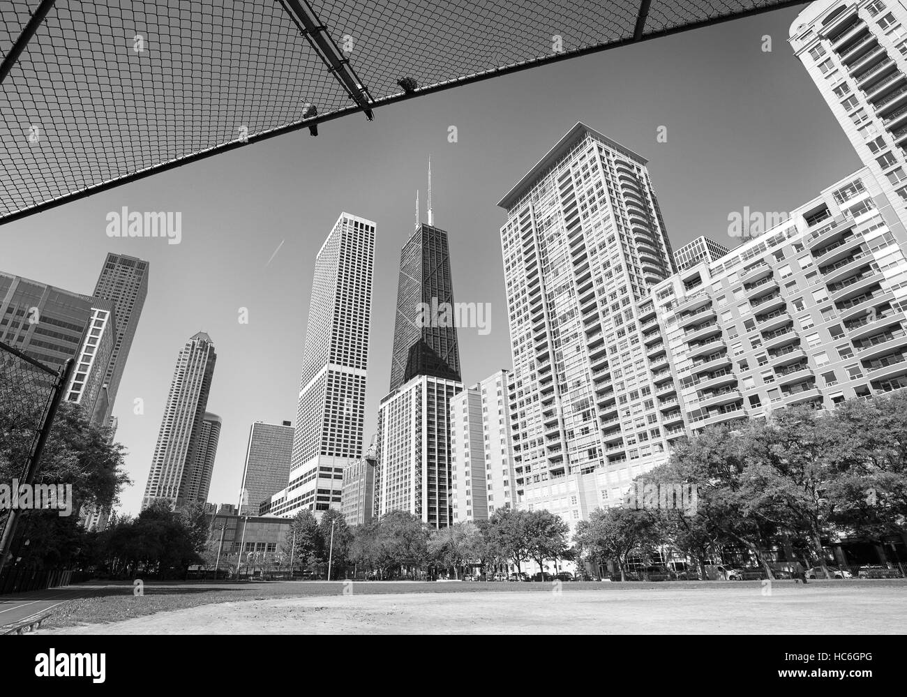 Schwarz / weiß Foto von Chicago City downtown von Ausgangsbedingungen, USA gesehen. Stockfoto