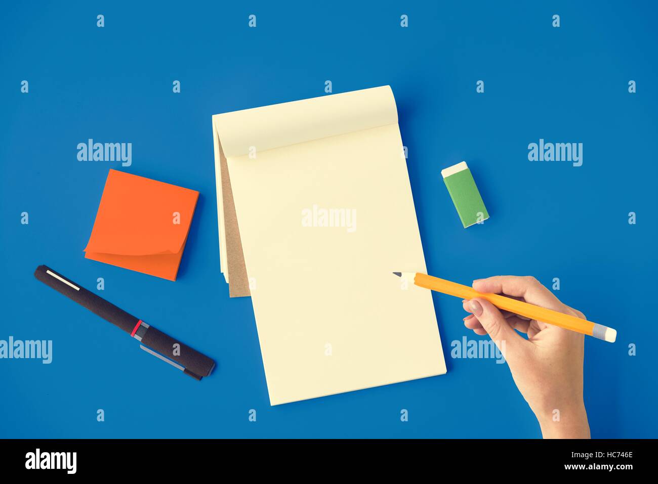 Leere Mockup leere Seite Tagebuch Kopie Raumkonzept Stockfoto