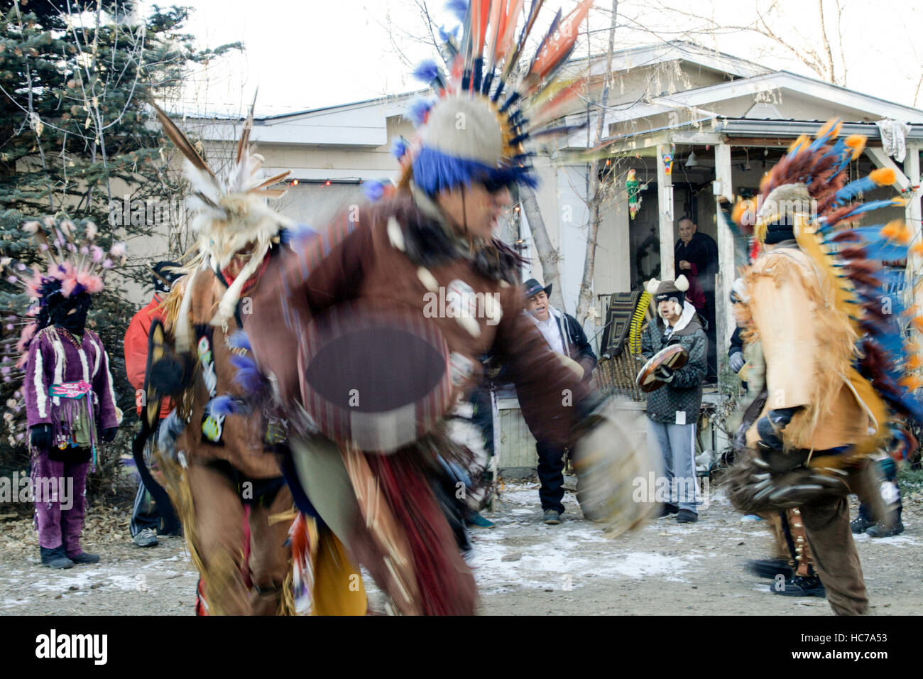 Native American Commanche Tänzer feiern das fest von San Gabriel am Neujahrstag Stockfoto Native American Commanche Tänzer feiern das fest von San Gabriel am Neujahrstag Stockfoto