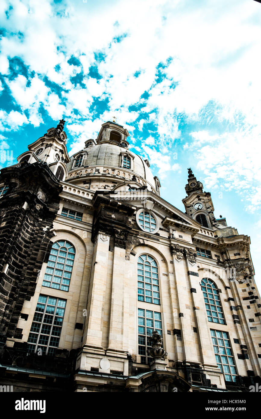 Teil der "Frauenkirche" Dresdner Schuss stehend rechts daneben Stockfoto