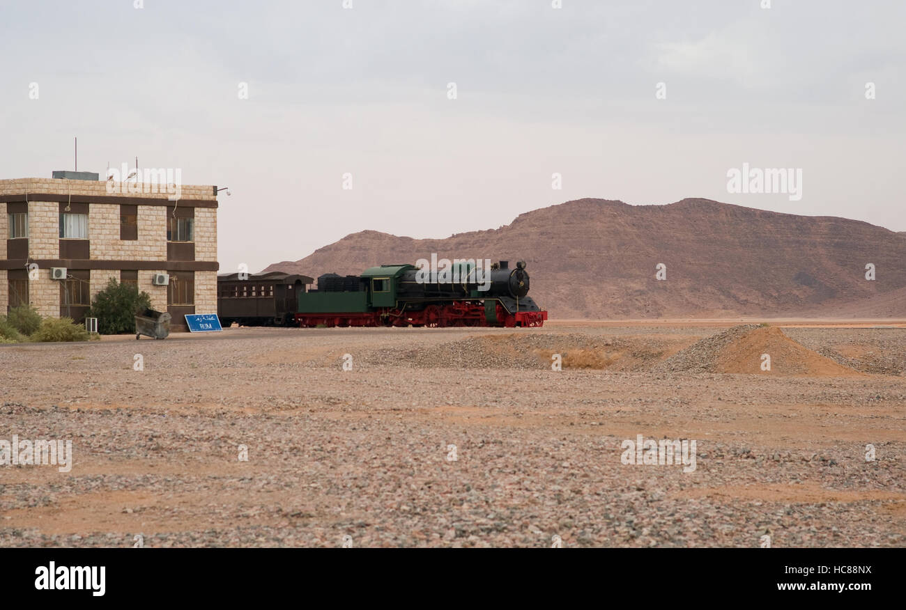 Hedschas Eisenbahn Lokomotive in Wadi Rum Station, Jordanien Stockfoto