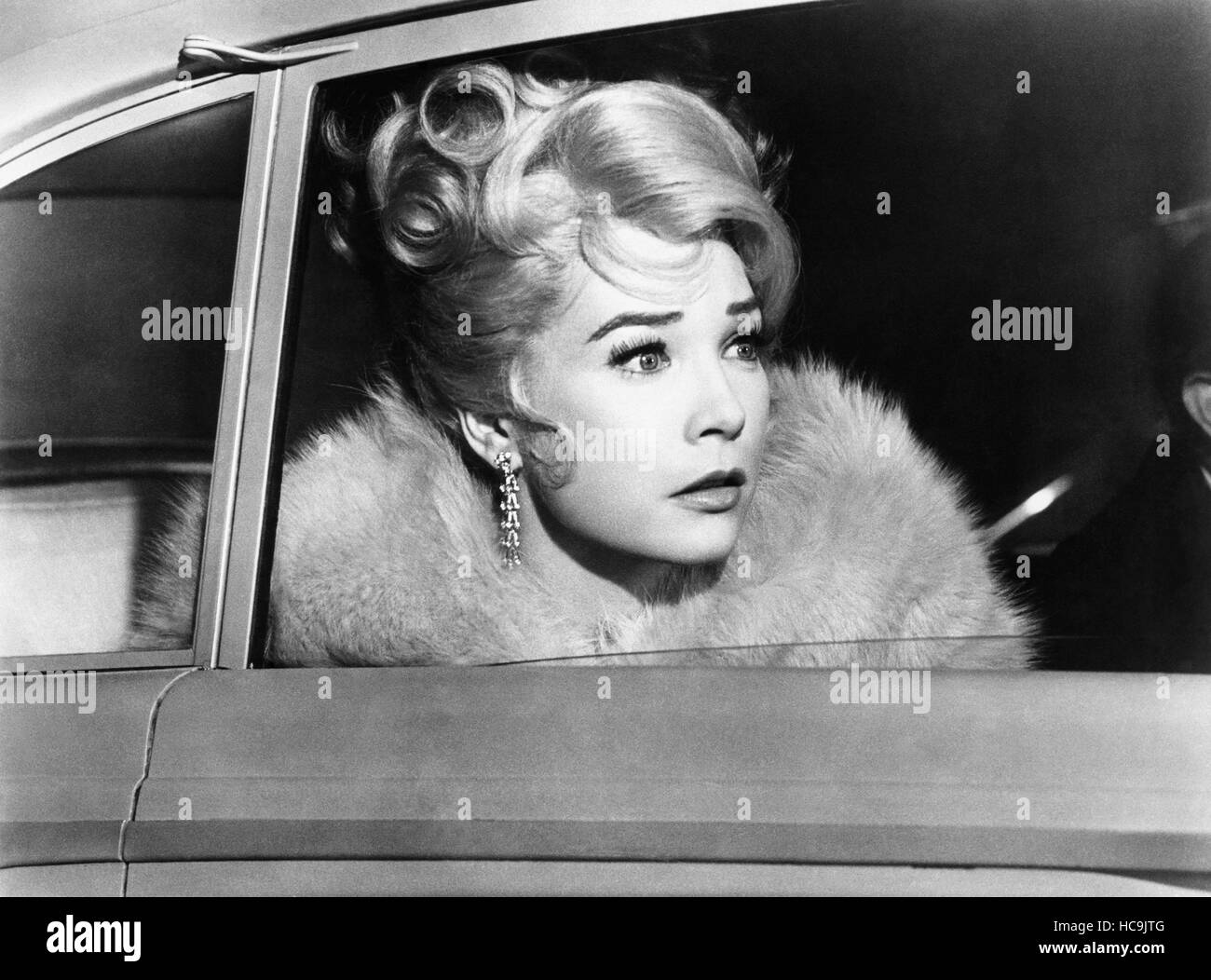 WHAT A WAY TO GO!, Shirley MacLaine, 1964, TM & Copyright © 20th Century Fox Film Corp. Alle