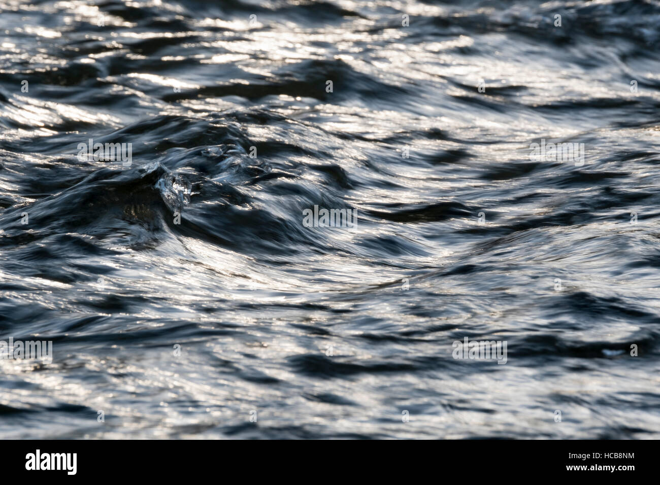 Sanfte Wellen im Wasser, Isar, Upper Bavaria, Bavaria, Germany Stockfoto