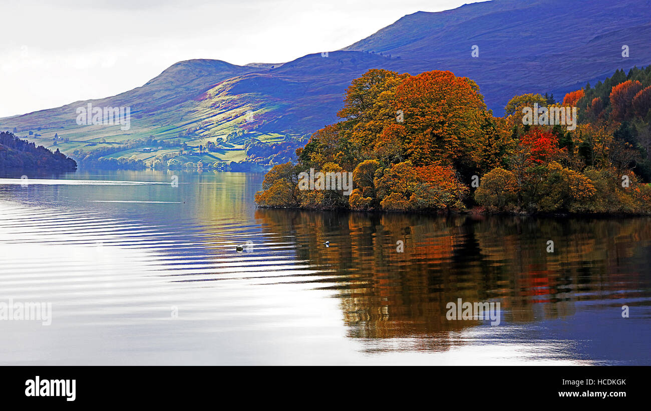 Loch Tay ist ein süßwasserloch im zentralen Hochland Schottlands. Stockfoto