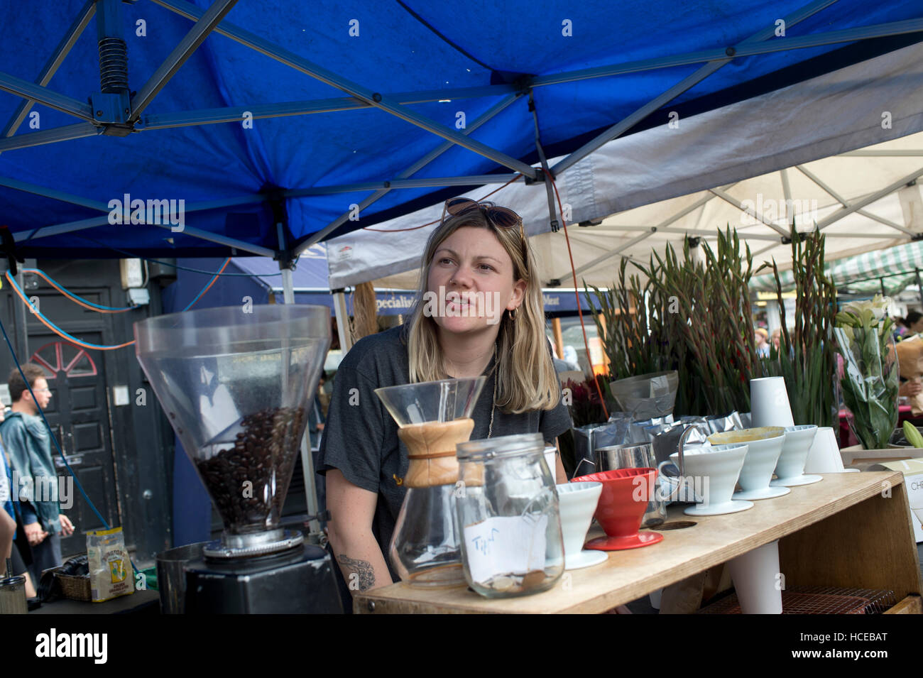 Hackney. London-Felder. Broadway Markt Kaffee stall. Stockfoto