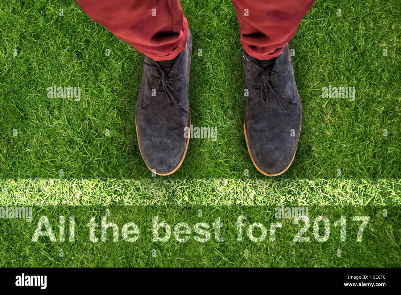 Zusammengesetztes Bild Nahaufnahme von Mann mit schwarzen Schuhen Stockfoto