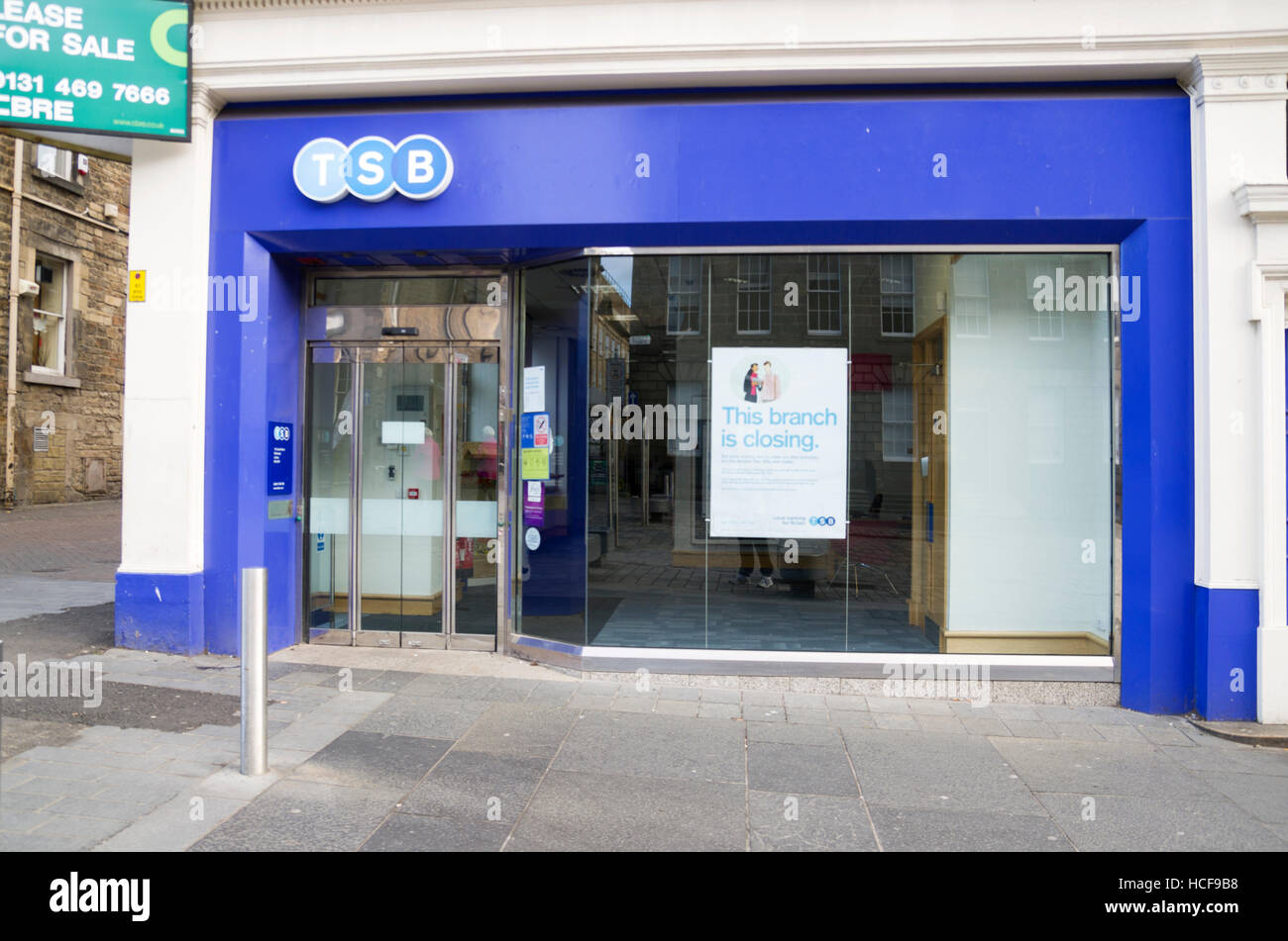 "Dieser Zweig wird geschlossen" Schild für eine Filiale der TSB Bank, Stockfoto