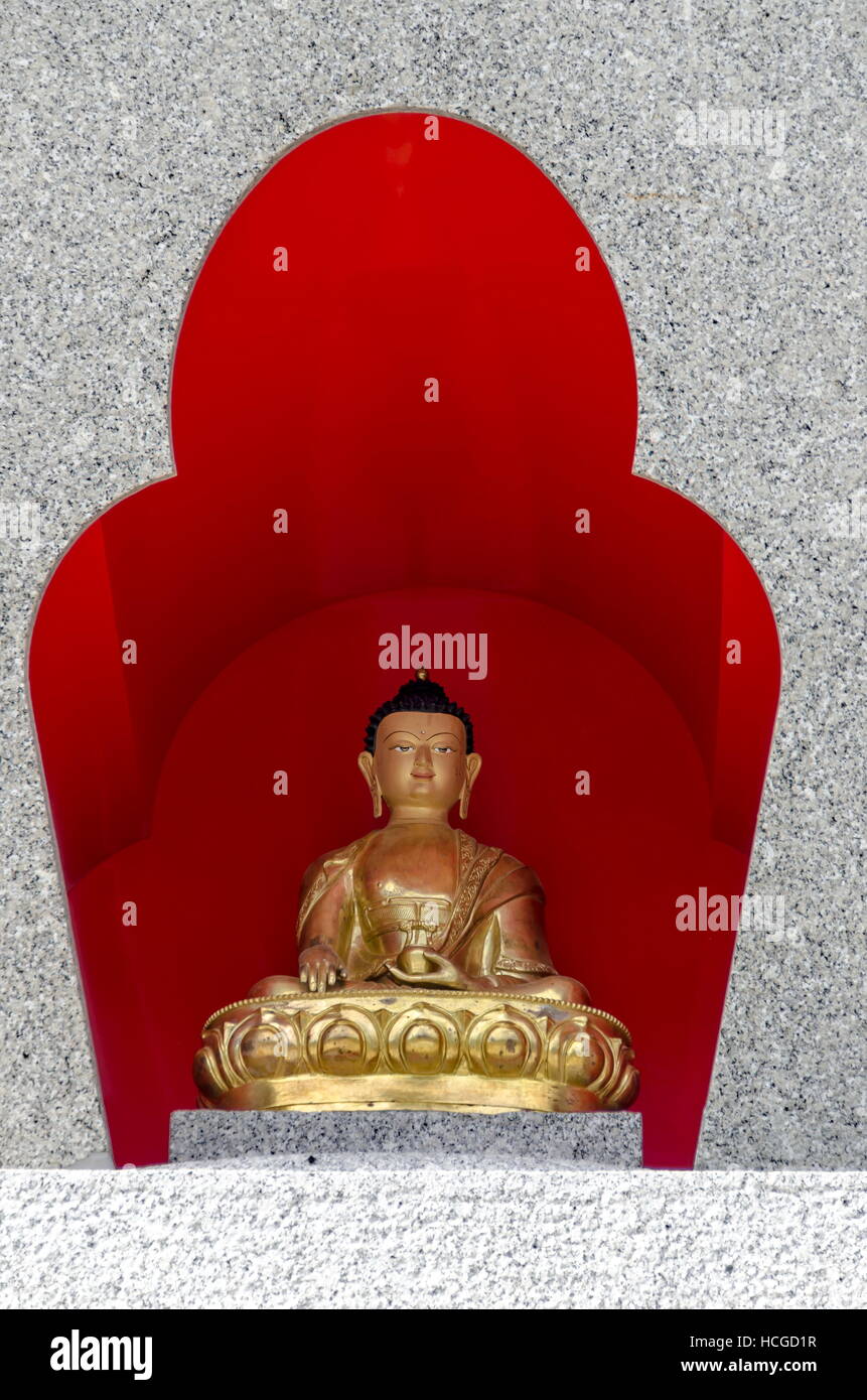 Detailansicht des buddhistischen Stupa Sofia in Retreat Center Plana - Diamantweg Buddhismus Bulgarien in der Nähe von Vitosha, Rila, Pirin, Stockfoto