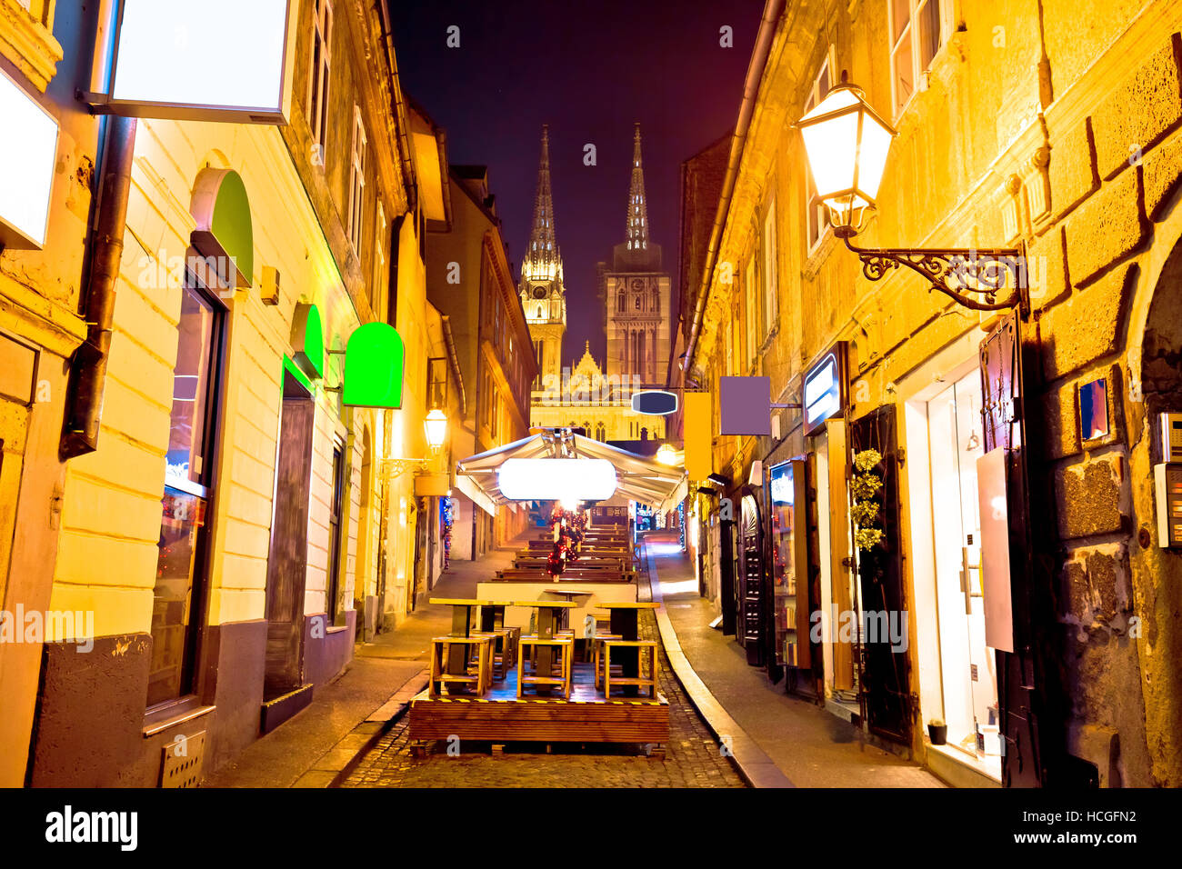 Zagreb Llght Abend Straßenansicht in der Weihnachtszeit, Hauptstadt von Kroatien Stockfoto