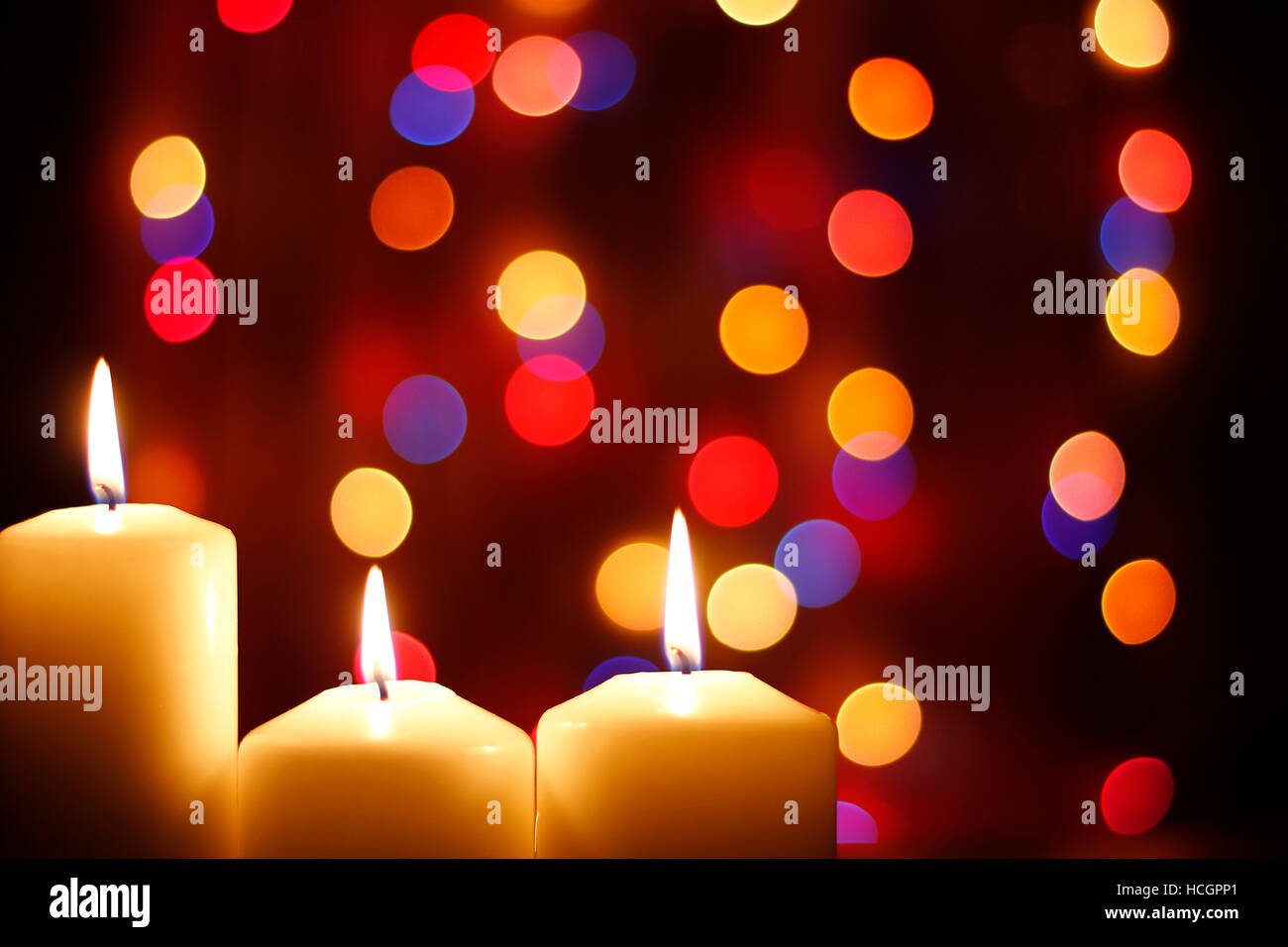 Weihnachtskerzen -Fotos und -Bildmaterial in hoher Auflösung – Alamy