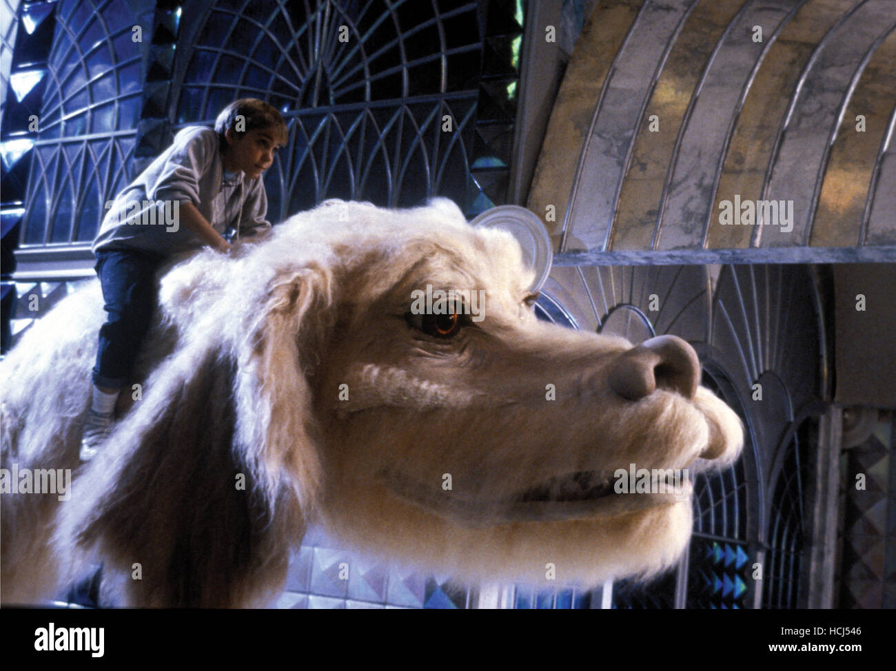 die-unendliche-geschichte-ii-das-nachste-kapitel-jonathan-brandis-falkor-der-drache-1990-c-warner-bros-courtesy-everett-hcj546 Eine Unendliche Geschichte Drache