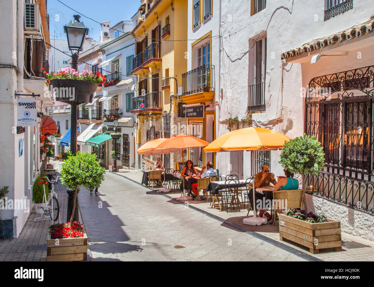 Spanien, Andalusien, Provinz Malaga, Costa Del Sol, Marbella, Calle Peral im Casco Antiguo, Marbella Altstadt Stockfoto