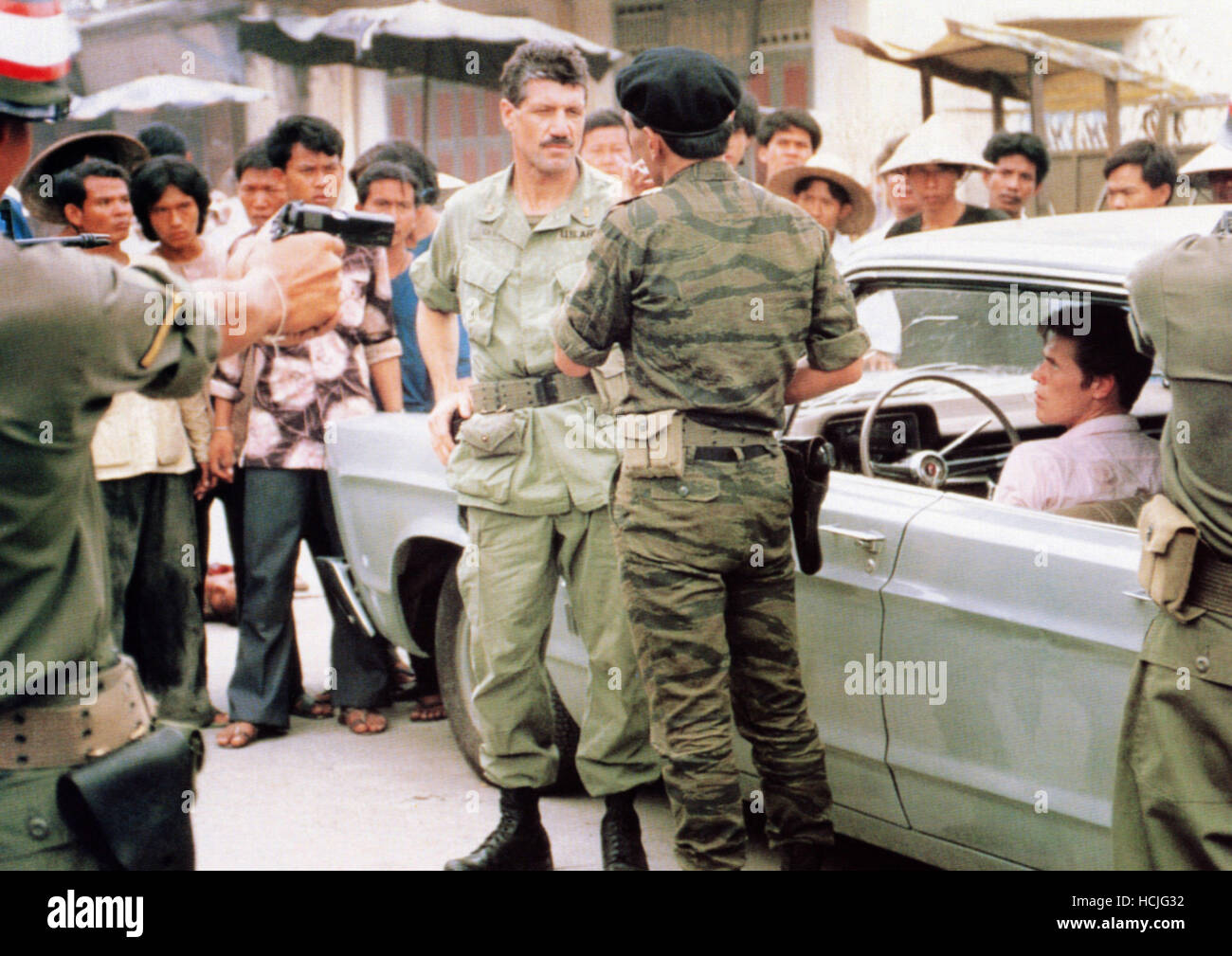 OFF LIMITS, Fred Ward (Schnurrbart), Willem Dafoe (im Auto), 1988, TM