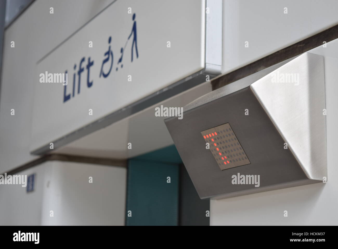 Aufzug in einem Krankenhaus nicht in Ordnung Stockfoto