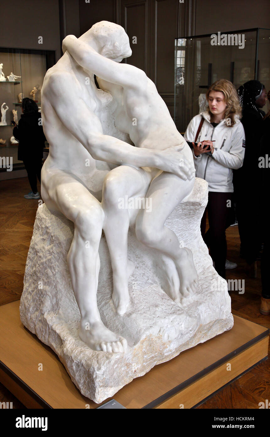 "Des Kuss (Le Baiser) von Auguste Rodin im Rodin-Museum, Saint-Germain, Paris, Frankreich Stockfoto