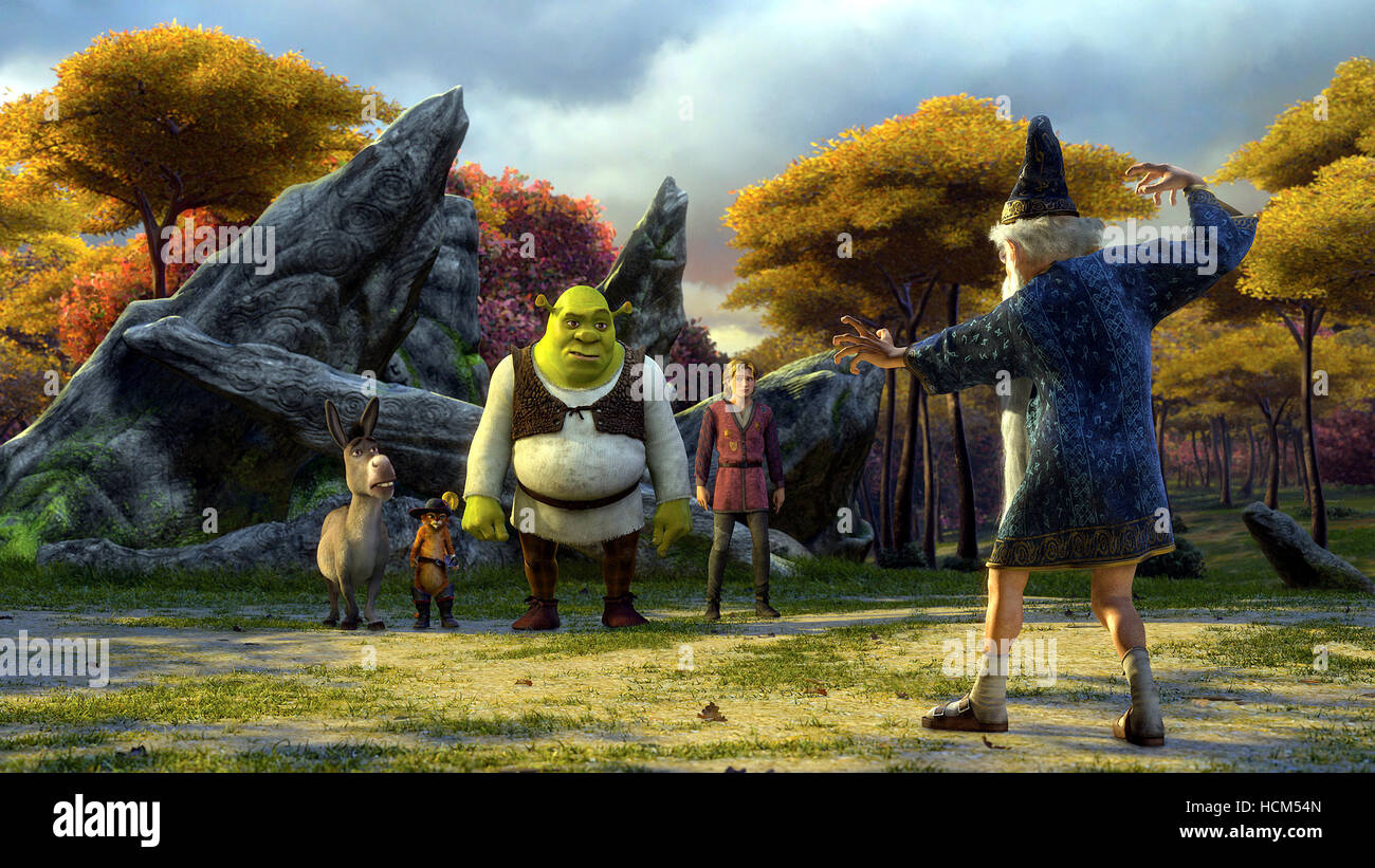 SHREK THE THIRD (aka SHREK 3), Esel (Stimme: Eddie Murphy), Puss in Boots ( Stimme: Antonio Banderas), Shrek (Stimme: Mike Stockfotografie - Alamy