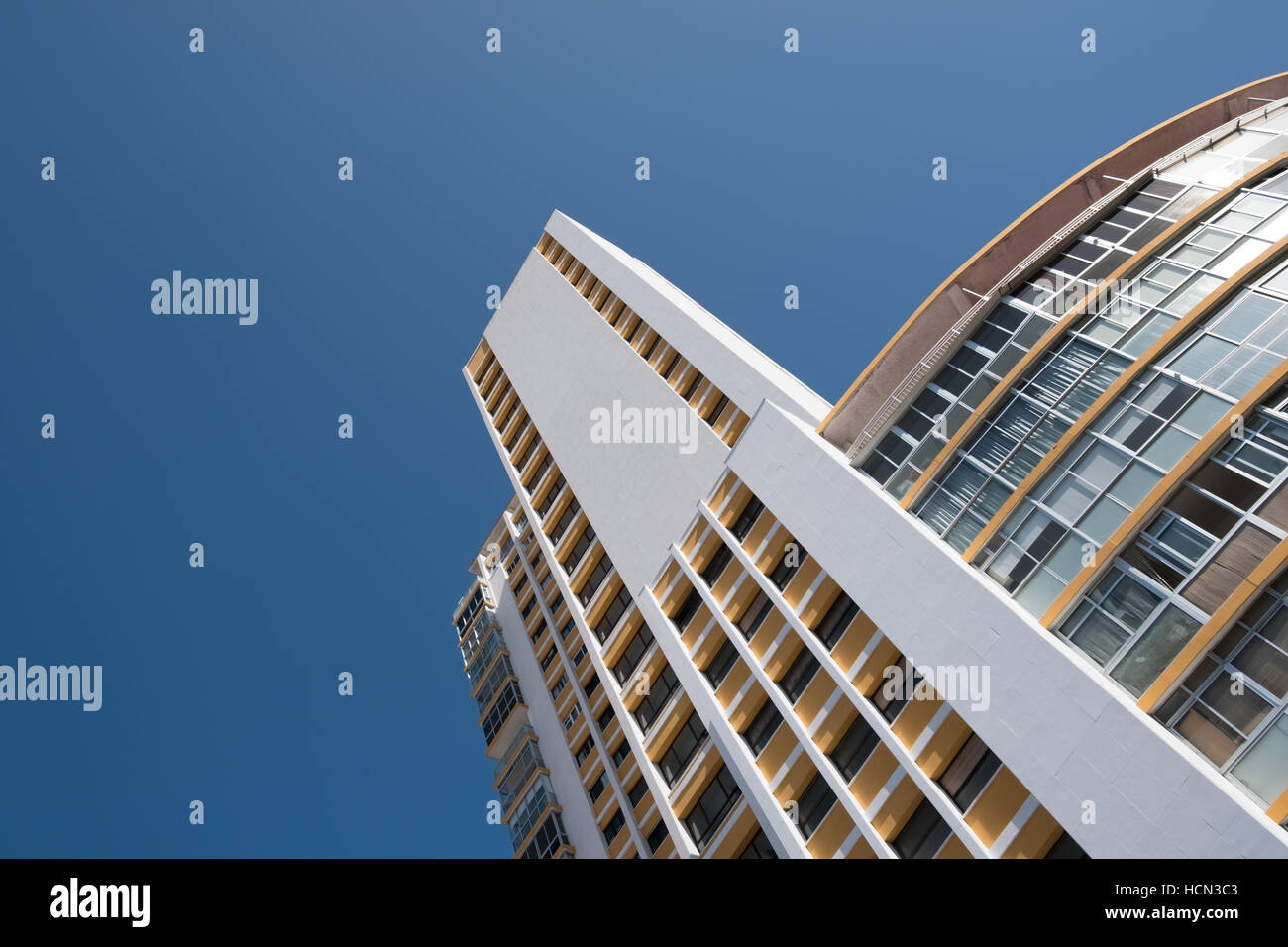Gebäude außen - Apartment Gebäude-Fassade Stockfoto