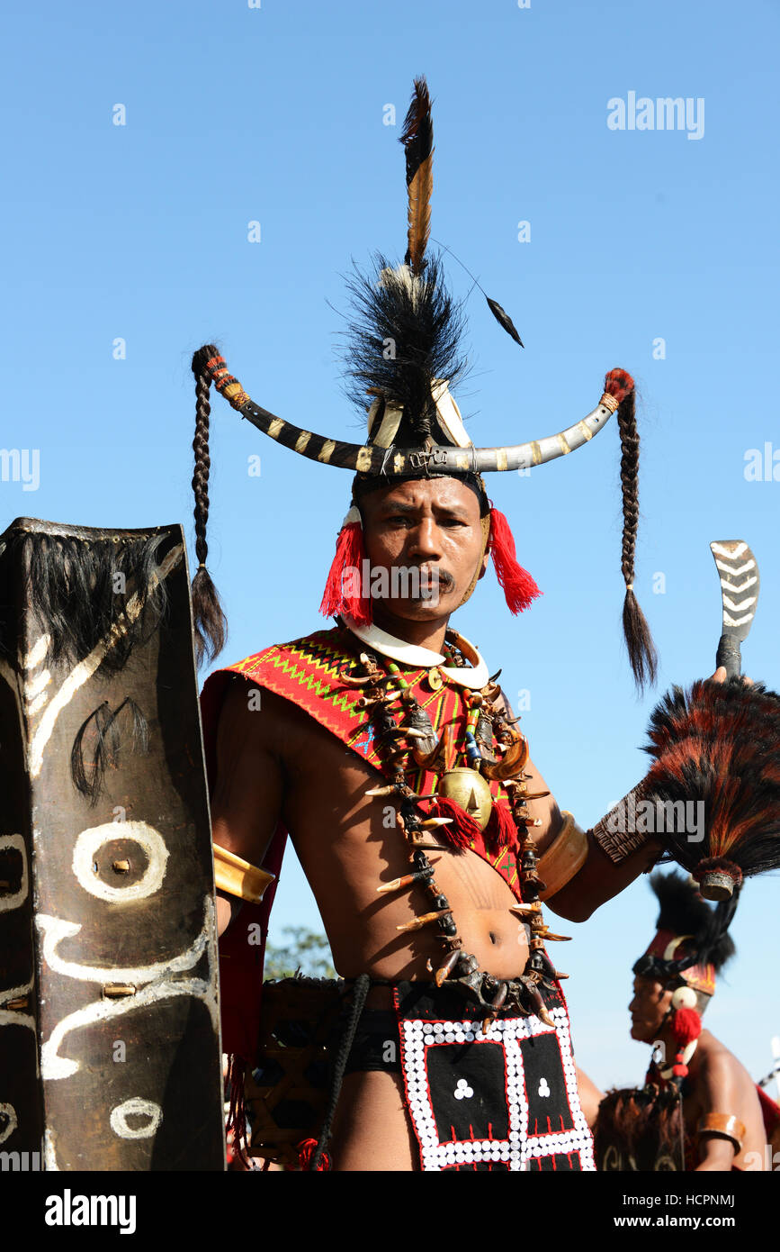 Krieger, Konyak Naga Heritage Center in Kisama, Nagaland. Stockfoto