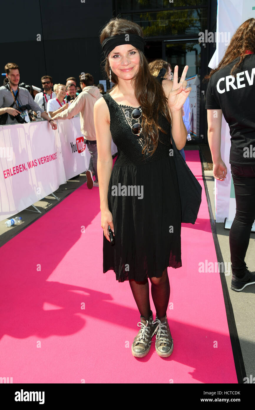 YouTube VideoDays in der Lanxess Arena. -Roter Teppich Mitwirkende: Joyce Ilg Where: Köln bei: 19. August 2016 Stockfoto