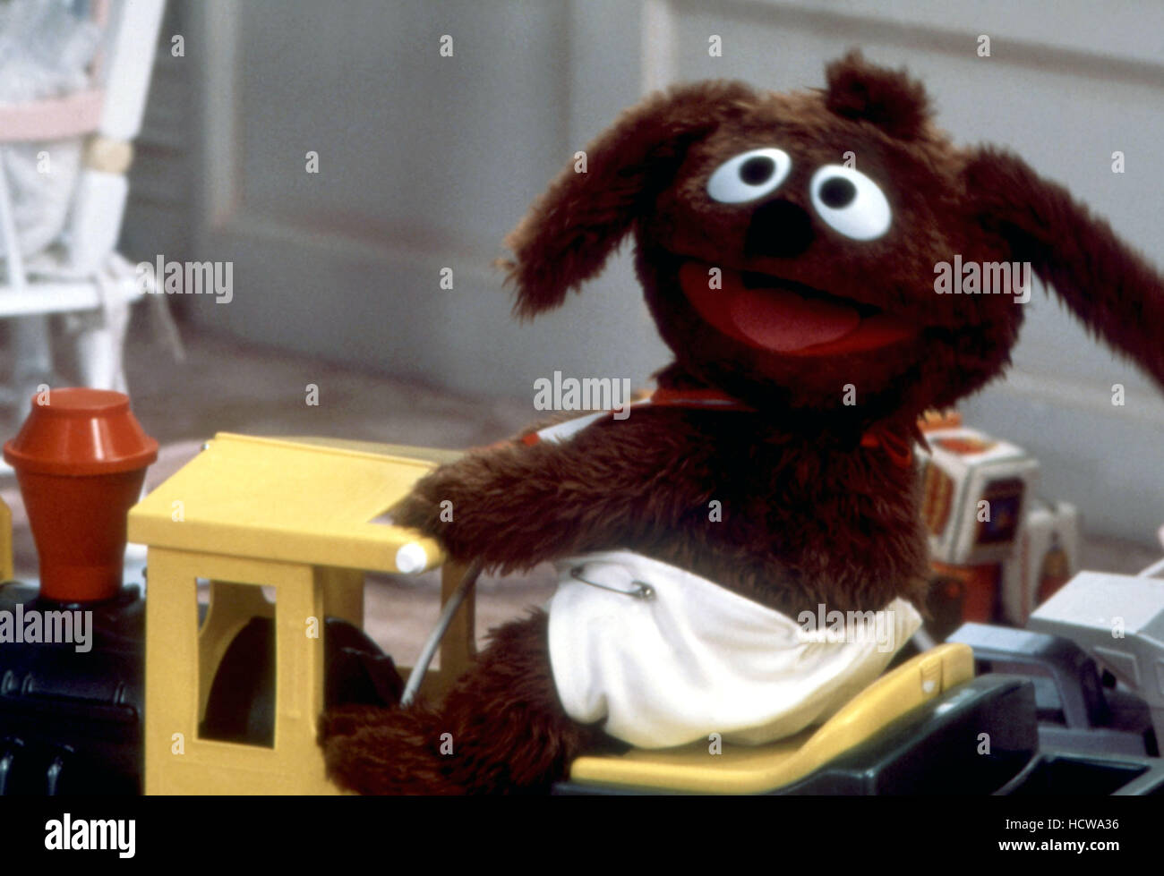 DIE MUPPETS TAKE MANHATTAN, Rowlf den Hund (als Baby), 1984, (c) TriStar  Bilder/Courtesy Everett Collection Stockfotografie - Alamy